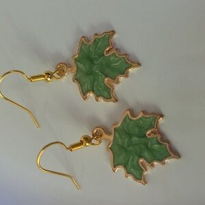 Mapleleaf Earrings Lightweight Wood Colorful Fall Autumn